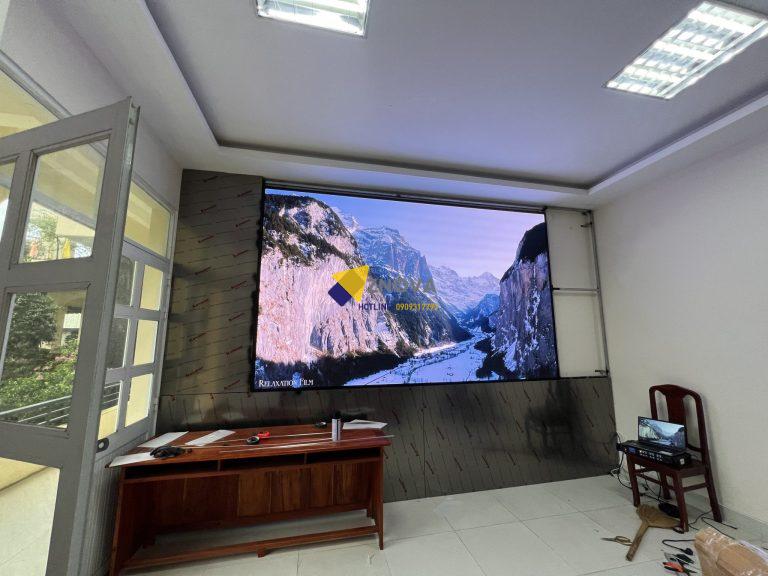 man-hinh-led-p2-2048x1536-1-768x576