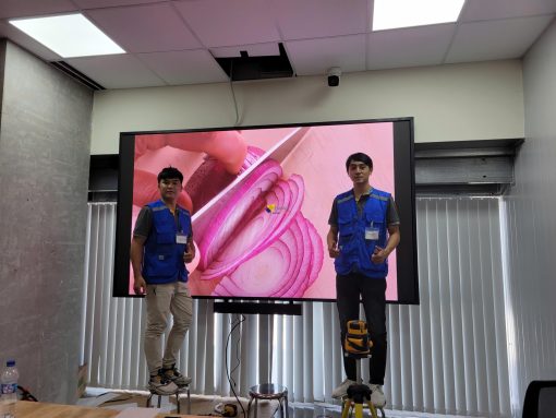 man-hinh-led-phong-hopj-510x383